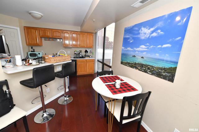 125 SW JEFFERSON Avenue W6E, Peoria, IL 61602