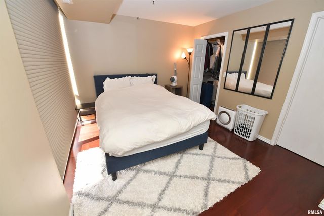 125 SW JEFFERSON Avenue W6E, Peoria, IL 61602