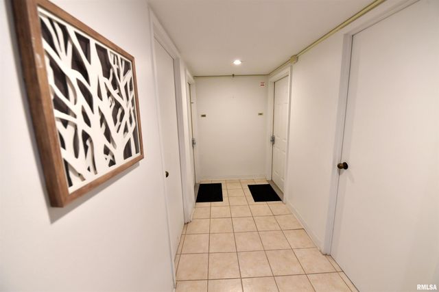 125 SW JEFFERSON Avenue W6E, Peoria, IL 61602