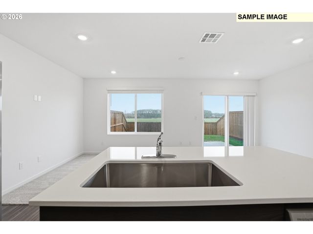 1380 Se Nolan Ave, Albany, OR 97322