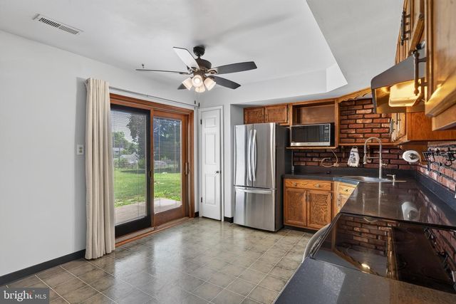 2021 CLONMEL RD, Harleysville, PA 19438