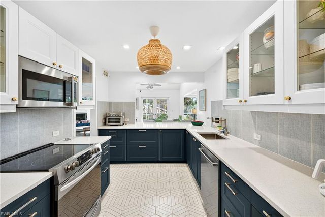 280 Southwinds DR, Sanibel, FL 33957