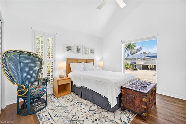 280 Southwinds DR, Sanibel, FL 33957
