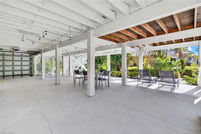 280 Southwinds DR, Sanibel, FL 33957