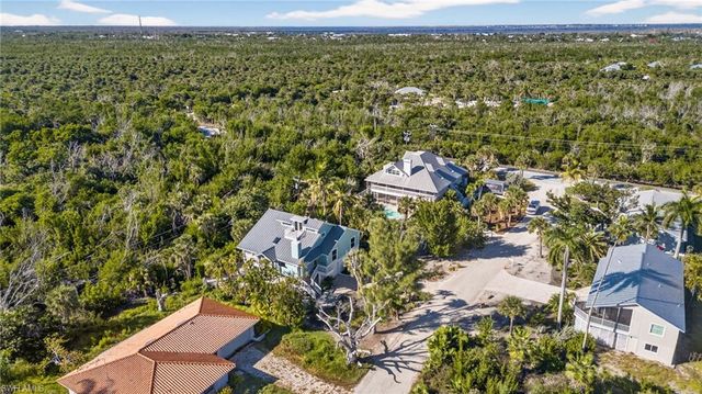280 Southwinds DR, Sanibel, FL 33957