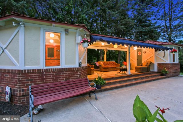 2415 CHESTER SPRINGS RD, Chester Springs, PA 19425