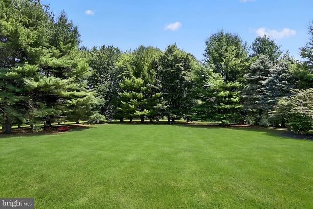 2415 CHESTER SPRINGS RD, Chester Springs, PA 19425