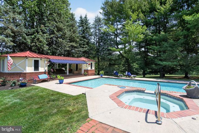 2415 CHESTER SPRINGS RD, Chester Springs, PA 19425