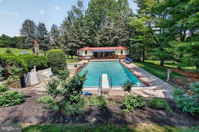 2415 CHESTER SPRINGS RD, Chester Springs, PA 19425