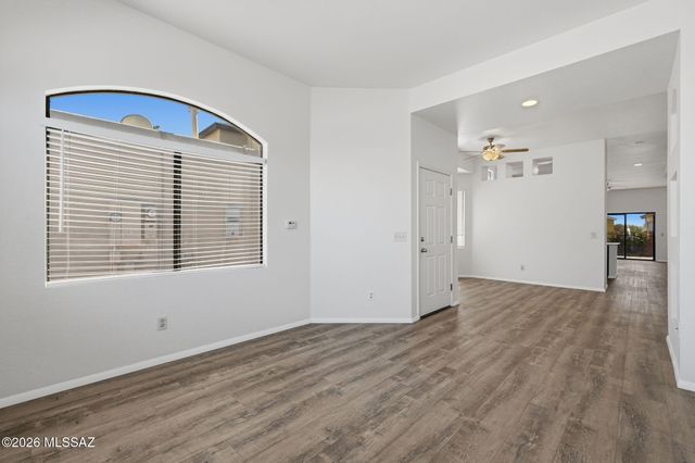 10016 E Paseo San Ardo, Tucson, AZ 85747