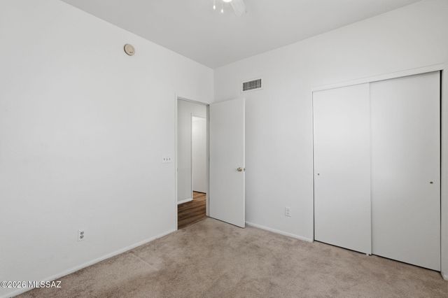 10016 E Paseo San Ardo, Tucson, AZ 85747