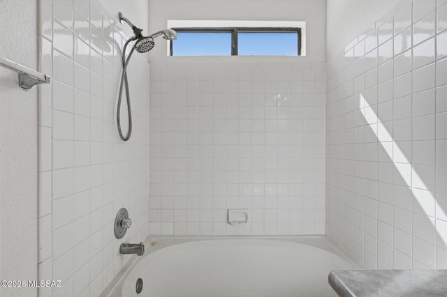 10016 E Paseo San Ardo, Tucson, AZ 85747