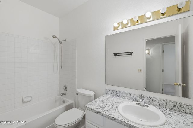 10016 E Paseo San Ardo, Tucson, AZ 85747