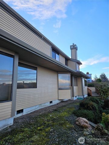 61 Leschi Drive SW, Steilacoom, WA 98388