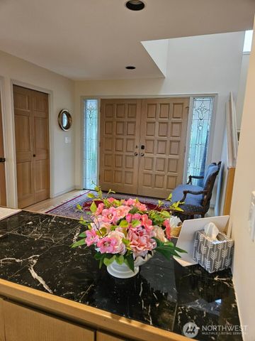 61 Leschi Drive SW, Steilacoom, WA 98388