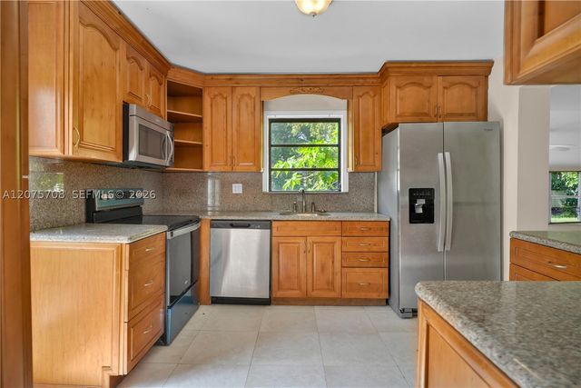 8775 SW 53rd Ct REAR, Miami, FL 33143