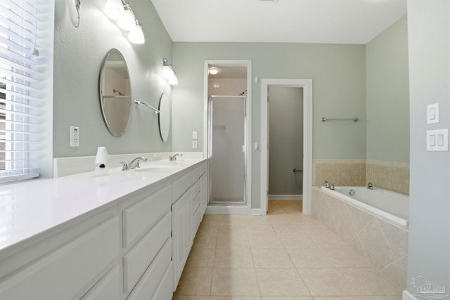 16258 Bocaccio Dr, Pensacola, FL 32507