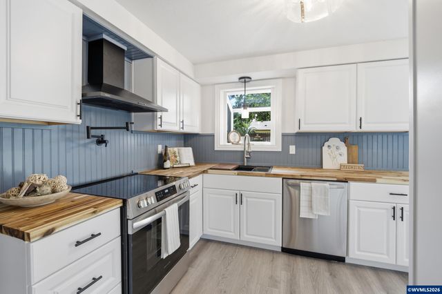 4658 Squire Ct NE, Salem, OR 97301