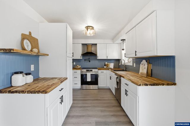 4658 Squire Ct NE, Salem, OR 97301