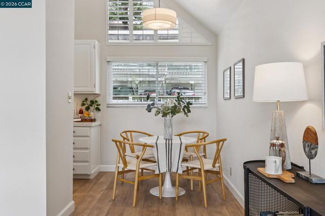 122 Ascot Ct B, Moraga, CA 94556