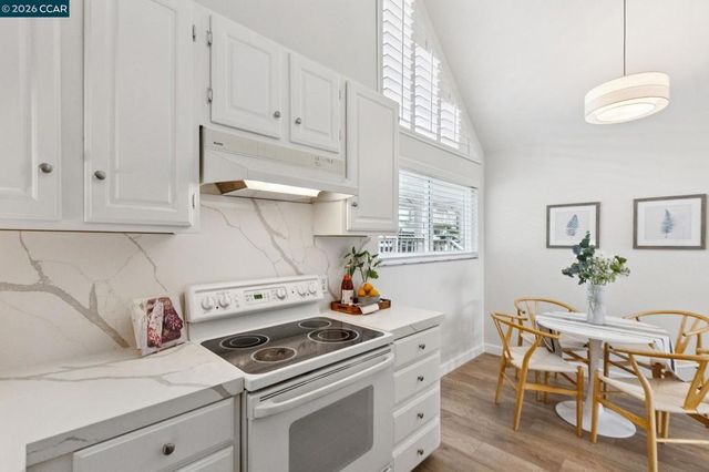 122 Ascot Ct B, Moraga, CA 94556