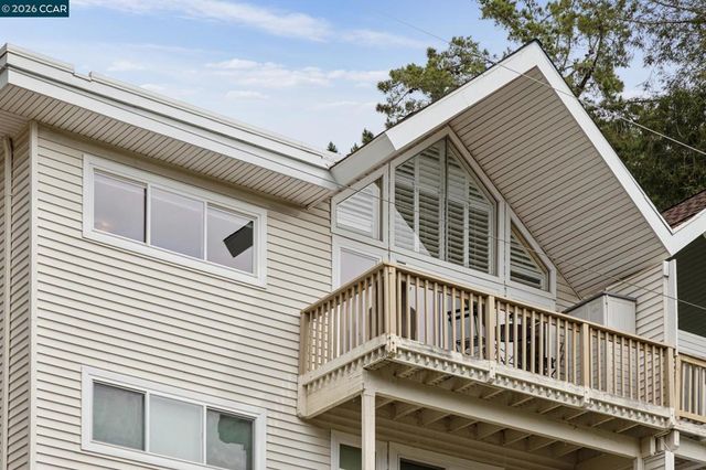 122 Ascot Ct B, Moraga, CA 94556