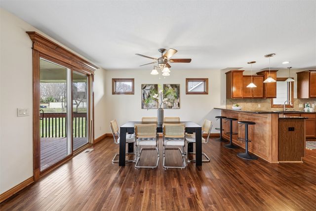 15419 Northview Drive, Urbandale, IA 50323