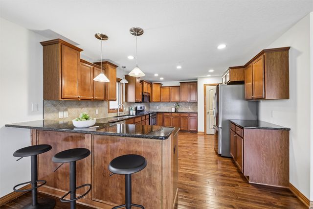 15419 Northview Drive, Urbandale, IA 50323