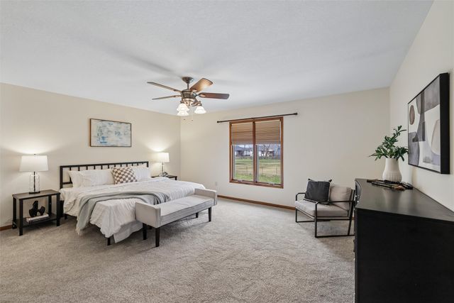 15419 Northview Drive, Urbandale, IA 50323