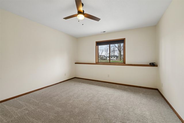 15419 Northview Drive, Urbandale, IA 50323