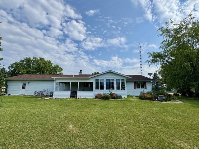 3301 W Provincial Lane, Beloit, WI 53511