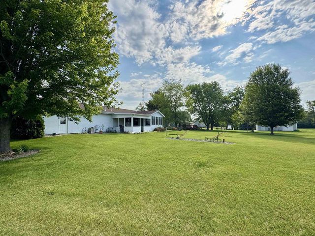 3301 W Provincial Lane, Beloit, WI 53511