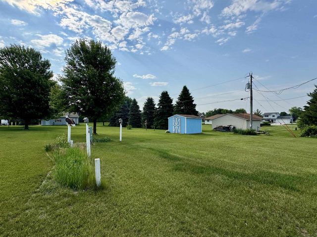 3301 W Provincial Lane, Beloit, WI 53511