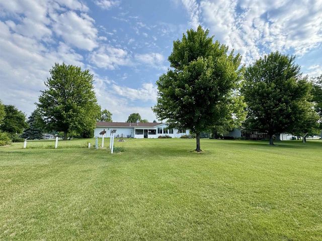3301 W Provincial Lane, Beloit, WI 53511