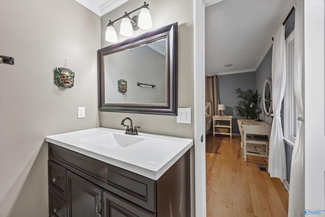 124 Catherine Drive, Owens Cross Roads, AL 35763