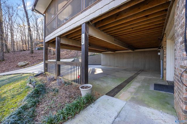 124 Catherine Drive, Owens Cross Roads, AL 35763