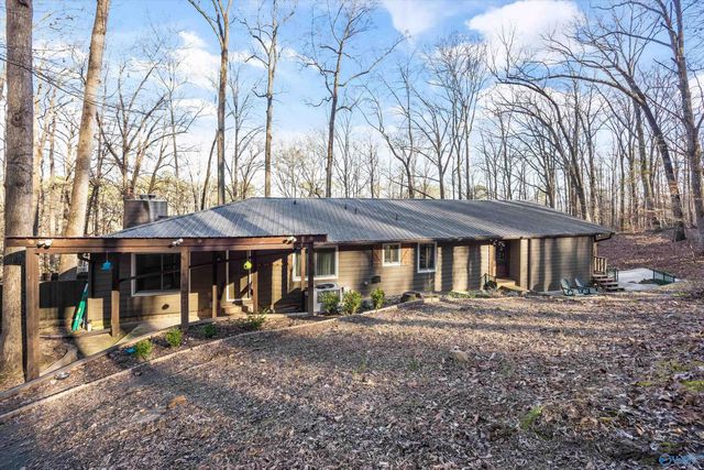 124 Catherine Drive, Owens Cross Roads, AL 35763