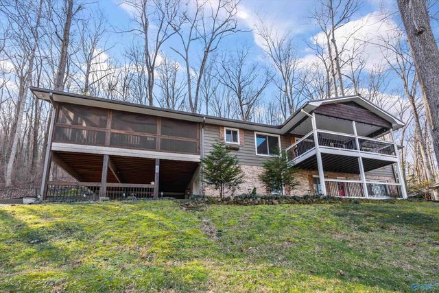 124 Catherine Drive, Owens Cross Roads, AL 35763