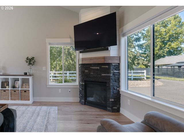 6955 FIR GROVE Ln, Keizer, OR 97303