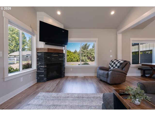 6955 FIR GROVE Ln, Keizer, OR 97303