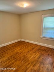 2202 Jefferson Drive, Greenville, NC 27858