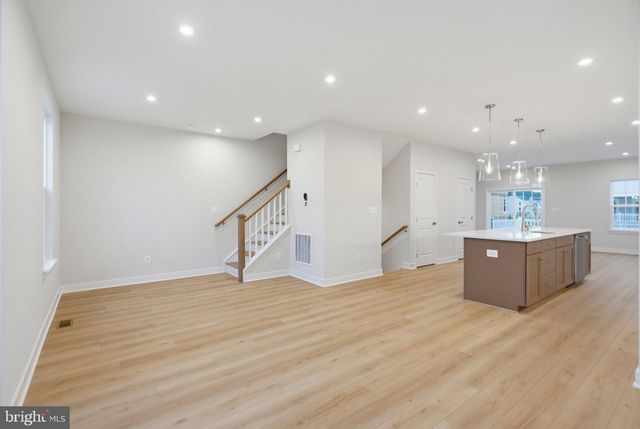 14408 FREEDOM LN, Manassas, VA 20112