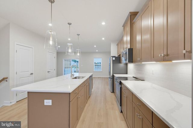 14408 FREEDOM LN, Manassas, VA 20112