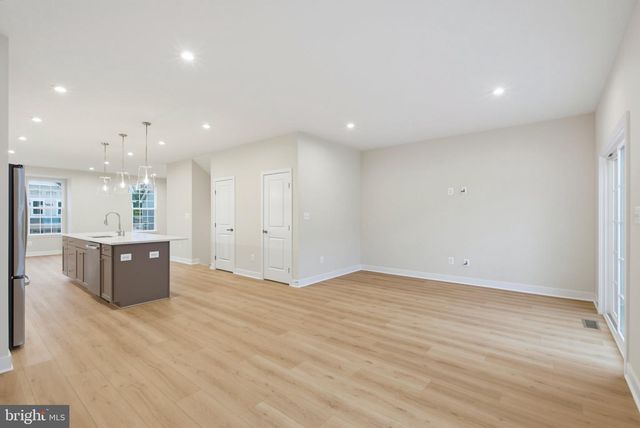 14408 FREEDOM LN, Manassas, VA 20112