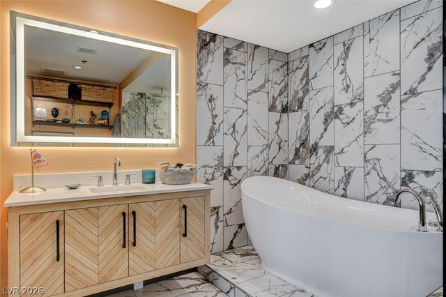 2700 Las Vegas Boulevard 2604, Las Vegas, NV 89109
