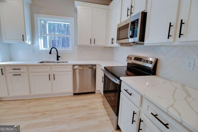 1165 Watersedge Cove, Tignall, GA 30668