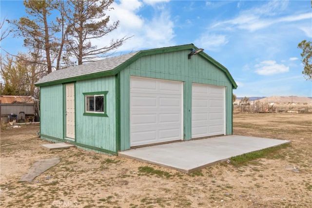 6173 Holiday, Rosamond, CA 93560