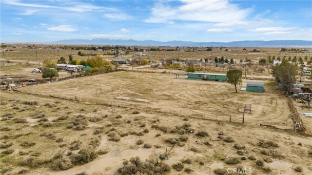 6173 Holiday, Rosamond, CA 93560