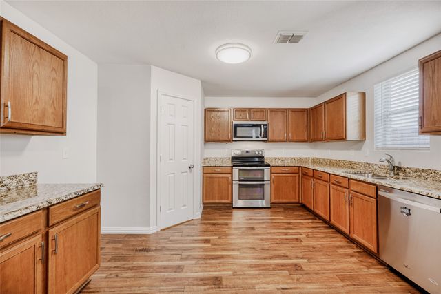 2608 Oak Crest Drive, Little Elm, TX 75068