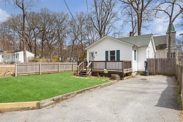 7 Upton Drive, Sound Beach, NY 11789